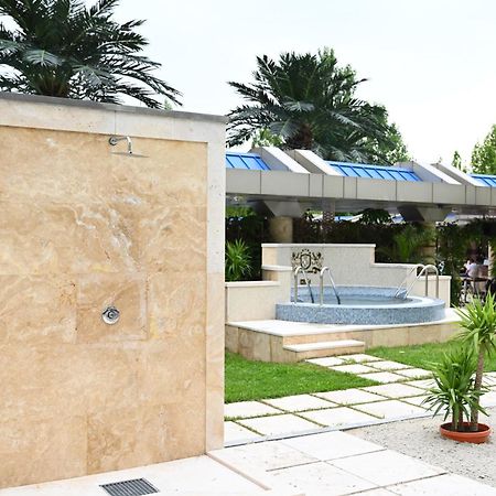 Multi Grand Pharaon Hotel Ptghni エクステリア 写真
