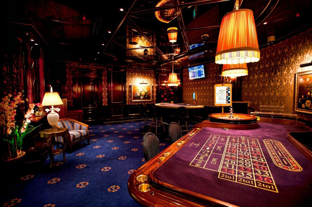 Multi Grand Pharaon Hotel Ptghni エクステリア 写真