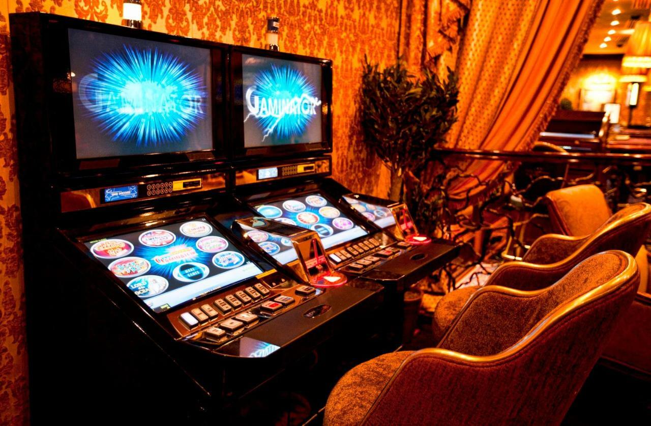 Multi Grand Pharaon Hotel Ptghni エクステリア 写真