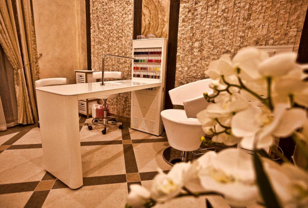 Multi Grand Pharaon Hotel Ptghni エクステリア 写真