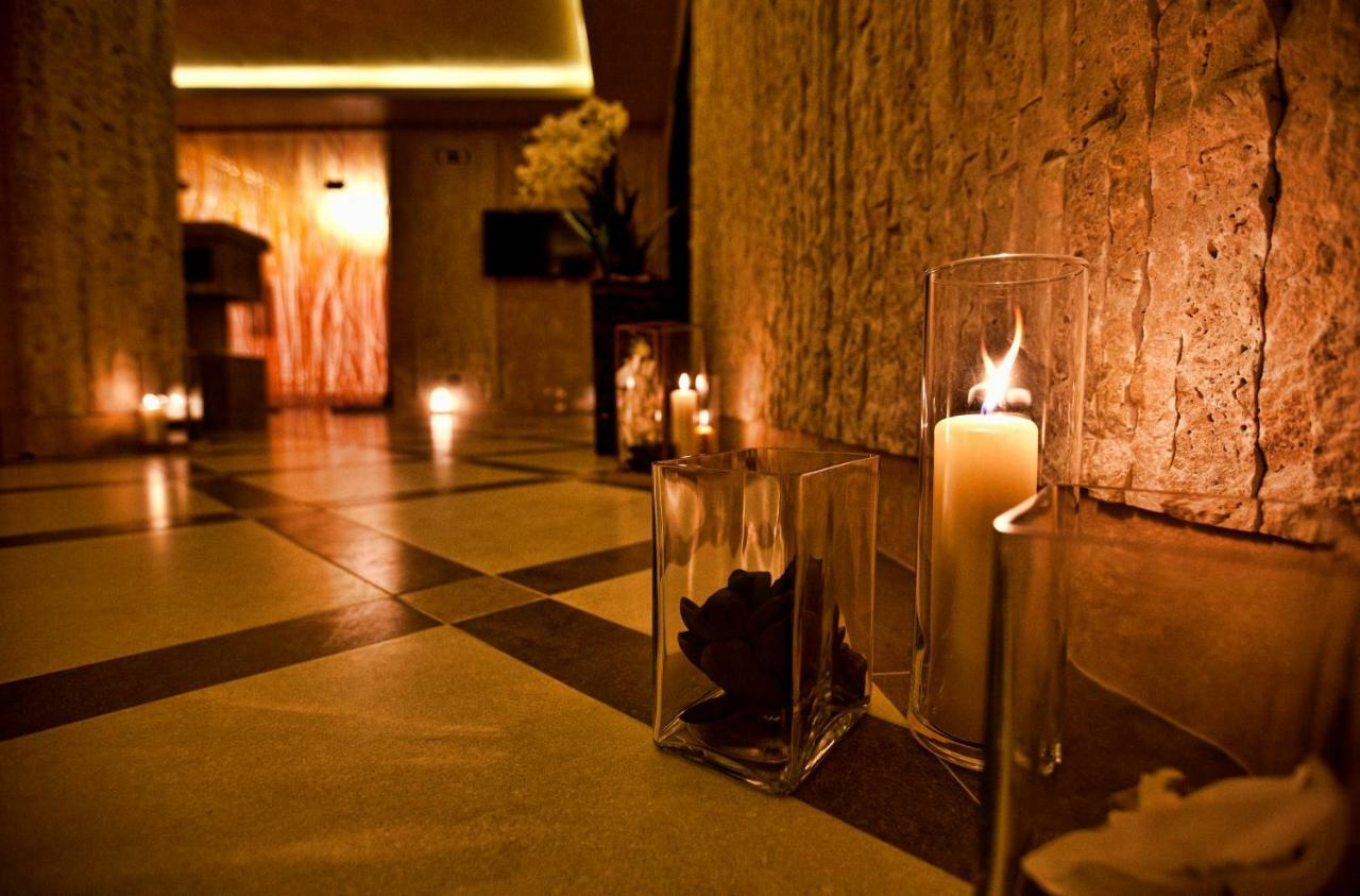 Multi Grand Pharaon Hotel Ptghni エクステリア 写真