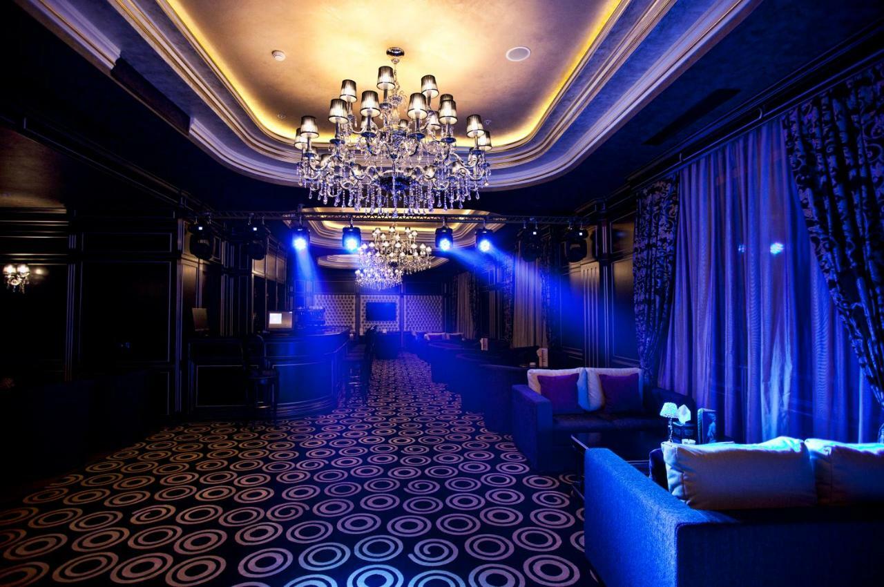 Multi Grand Pharaon Hotel Ptghni エクステリア 写真